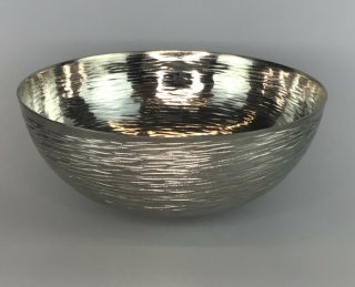 Dekorative Schale Aluminium H: 10,5 cm D: 25,5 cm Ausstellungsstück